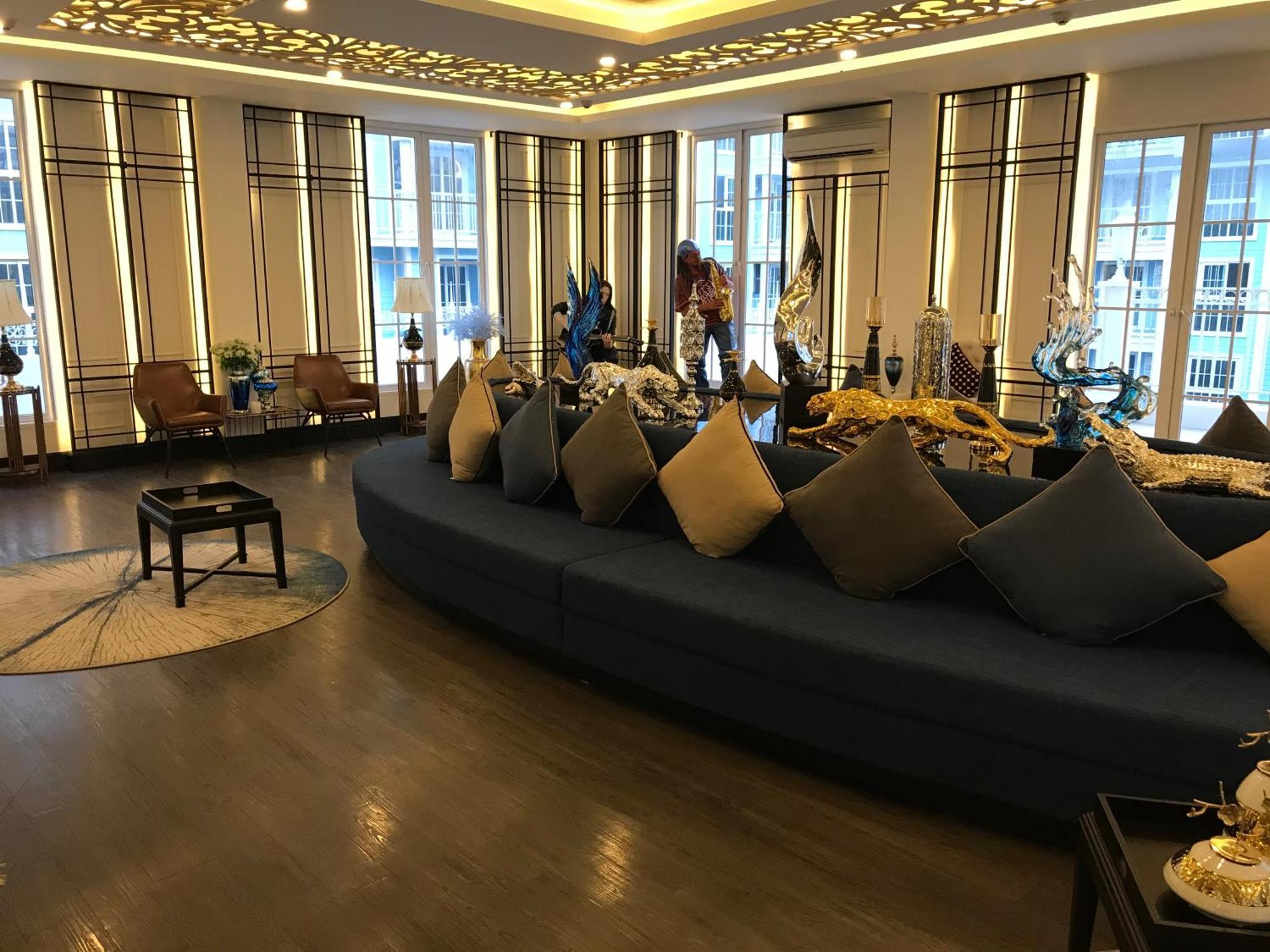 Grand Florida芭提雅带免费游泳池温泉桑拿浴和健身房瑜伽室私家海滩公寓e206 Na Chom Thian Ngoại thất bức ảnh